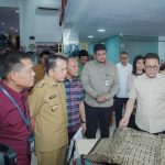 Mendag Budi Santoso Kunjungi Galeri Ulos Sianipar, Dorong UMKM Medan Mendunia