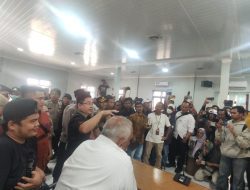 Mahasiswa USI Geruduk DPRD Pematangsiantar, Tolak UU TNI Baru