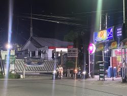 Awas! Kabel Menjuntai di Jalan Ade Irma Ancam Nyawa