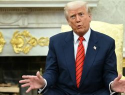Trump Tuding China Panik, Perang Dagang Memanas Lagi