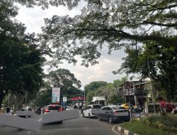 Parkir Liar di Depan Loteng Picu Kemacetan Parah, Begini Tanggapan Dishub Kota Malang