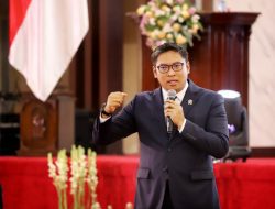 Wamentan Sudaryono Bakar Semangat Ribuan Mahasiswa Baru UB