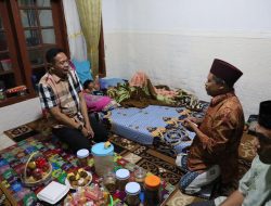 Wali Kota Malang Jenguk Santri Korban Musibah Ponpes Al Khoziny