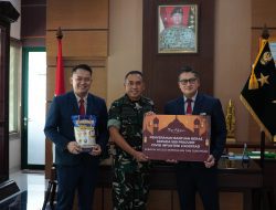 The Alana Hotel Malang Salurkan Bantuan Beras untuk 500 Prajurit Divisi Infanteri 2 Kostrad