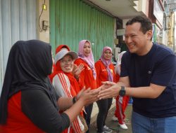 Banyu Biru Djarot Dorong Budaya Hidup Sehat dan Penguatan Karakter Lewat Senam Bersama Warga Mojokerto