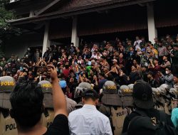 Dari Jalanan ke Media Sosial, Berubahkah Cara Masyarakat Menyuarakan Aspirasi?