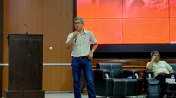 Rocky Gerung: Gen Z Jangan Sekadar Marah, Marahlah dengan Arah
