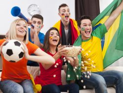 Saat Piala Dunia Menyatukan Orang-Orang di Depan Layar yang Sama