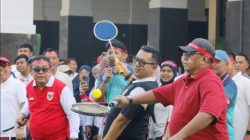 Sekretariat DPRD Jatim Meriahkan HUT ke-81 RI dengan Lomba dan Borong UMKM