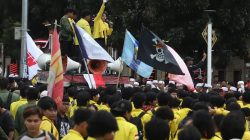 Mobil Komando Direbut Paksa Aparat! BEM UI Tertahan di Bundaran HI, Adu Tegang Dengan Aparat
