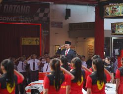 Jawa Timur Park Group Gelar Upacara HUT ke-81 RI, Mimbar Inspektur Pakai Chevrolet Stingray