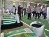 Kapolri Lepas Distribusi 80 Ton Pupuk Batu Bara untuk Petani Riau
