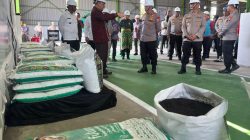 Kapolri Lepas Distribusi 80 Ton Pupuk Batu Bara untuk Petani Riau