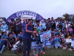 Tutup Turnamen PSTS Tabing Cup U14, Mastilizal Aye Kucurkan Bonus Rp5 Juta
